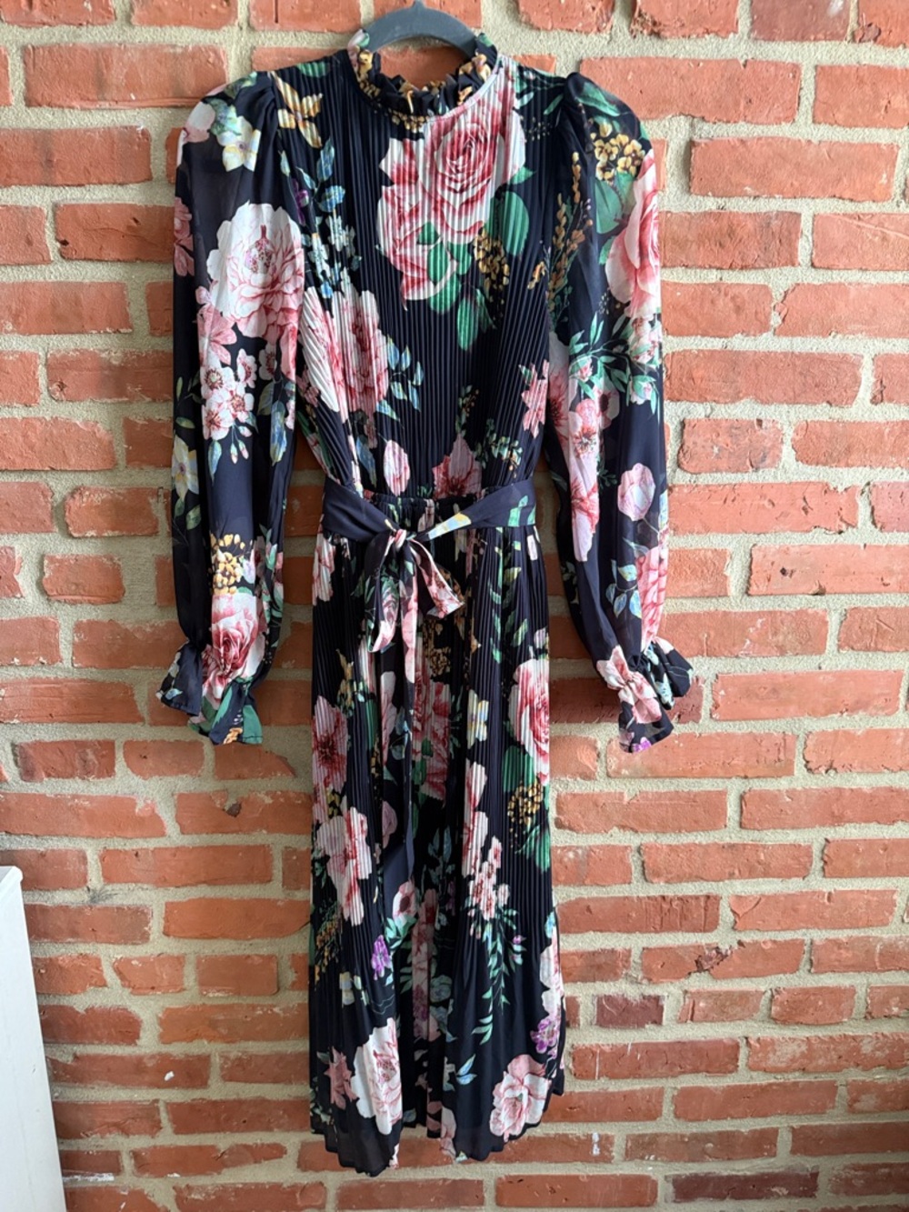 Flying Tomato Black Floral Pleated Long-Sleeve Midi Dress with Pink Roses